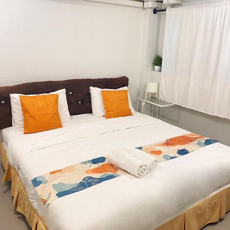 101 Seoul Hostel Bangkok Bagian luar foto